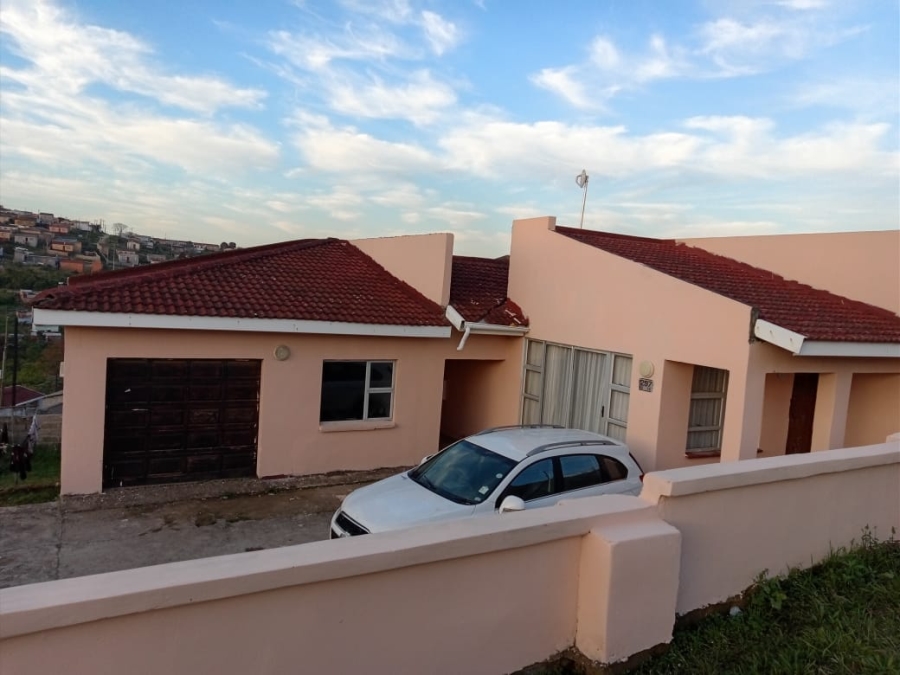 4 Bedroom Property for Sale in Mdantsane Nu 16 Eastern Cape